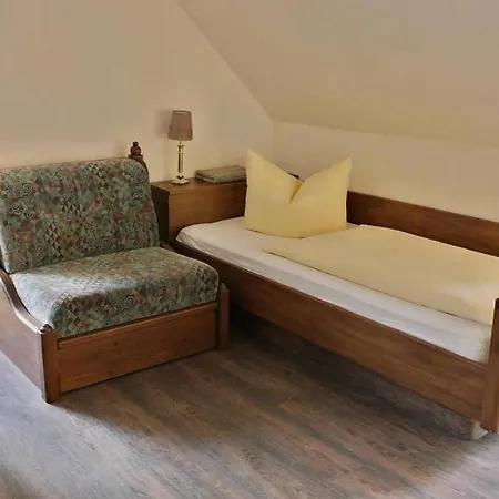 Und Restaurant Rittergut Kreipitzsch ナウムブルク