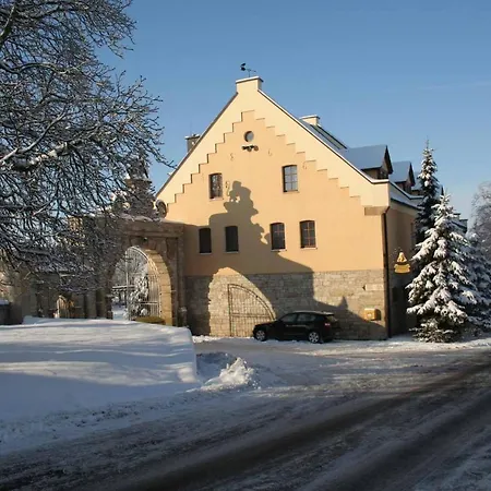 Und Restaurant Rittergut Kreipitzsch ホテル ナウムブルク