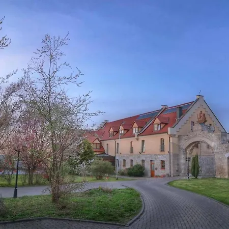 Und Restaurant Rittergut Kreipitzsch ホテル