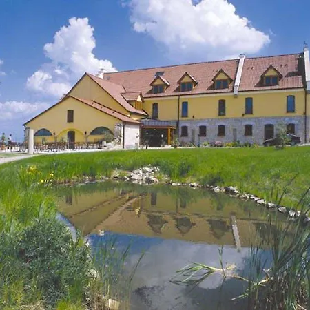 Und Restaurant Rittergut Kreipitzsch Hotel *