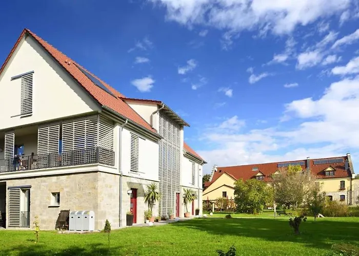 Und Restaurant Rittergut Kreipitzsch * Naumburg (Saale)